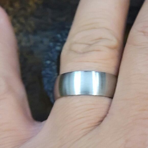 Personalized Mens Silver Wedding Ring - Engraved silver wedding Ring For Guys - Picture 2 of 10